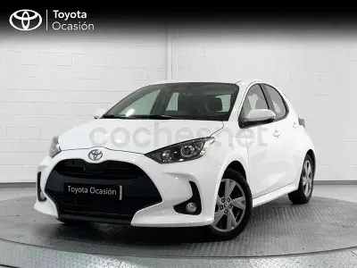Usado Toyota Yaris Hybrid Active 116 CV (85 kW) 2025 Blanco Berlina