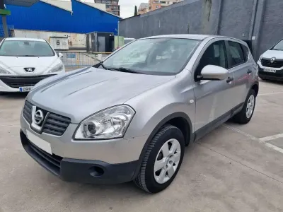 Usado Nissan Qashqai Visia 114 CV (83 kW) 2008 Gris SUV