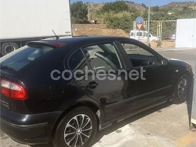 Negro Usado 2003 Seat Leon Stella Berlina | 2750 € (Precio justo)