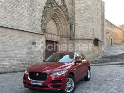 Usado Jaguar F-Pace Prestige 180 CV (132 kW) 2018 Granate SUV