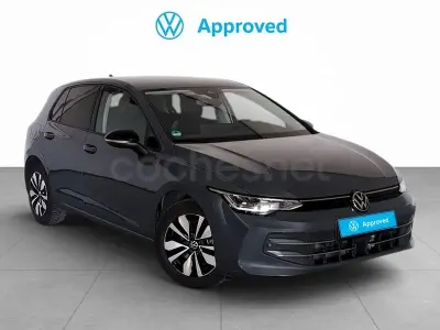 Usado VW Golf VIII Life 116 CV (85 kW) 2024 Gris / plata Berlina