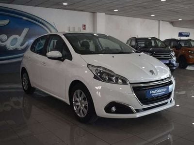Usado Peugeot 208 Active 83 CV (61 kW) 2018 Blanco Utilitario