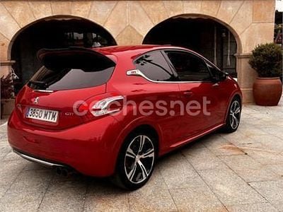 Rojo Usado 2015 Peugeot 208 GTi Utilitario | 11.400 € (Precio justo)