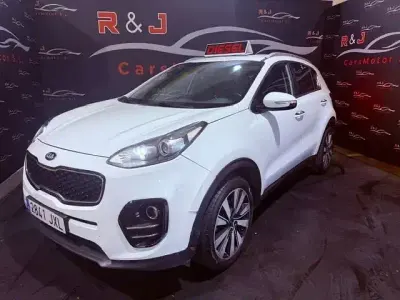 Usado Kia Sportage 115 CV (84 kW) 2017 Blanco SUV