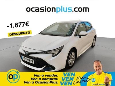 Begagnad Toyota Corolla Business Edition 140 HK (102 kW) 2023 Vit Sedan