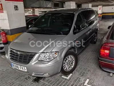 Usado Chrysler Grand Voyager 150 CV (110 kW) 2007 Gris / plata Monovolumen