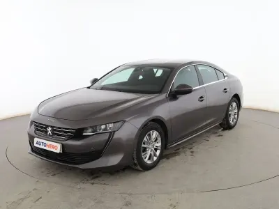 Usado Peugeot 508 Active 131 CV (96 kW) 2021 Gris Berlina