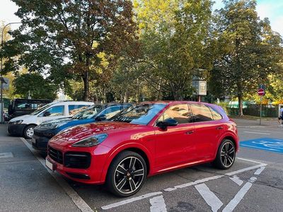 Rojo Usado 2021 Porsche Cayenne SUV | 84.990 € (Caro)