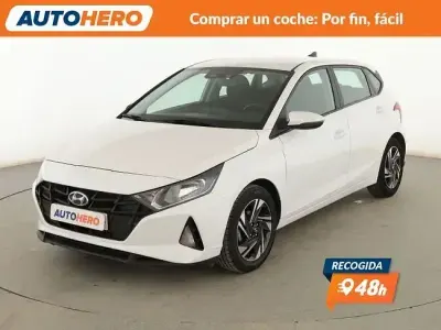 Usado Hyundai i20 84 CV (61 kW) 2022 Blanco Utilitario