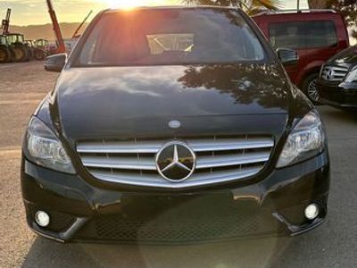 Negro Usado 2013 Mercedes B200 Monovolumen | 11.900 € (Un poco caro)