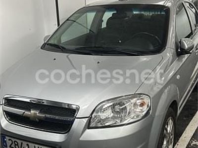 Usado Chevrolet Aveo LT 101 CV (74 kW) 2011 Gris / plata Berlina