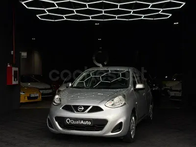 Usado Nissan Micra Acenta 80 CV (58 kW) 2015 Gris / plata Utilitario