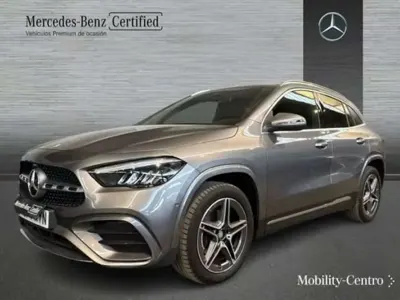 Usado Mercedes GLA200 150 CV (110 kW) 2025 Gris SUV