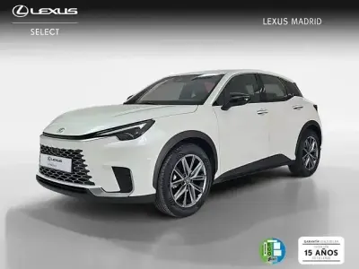 Usado Lexus LBX 136 CV (100 kW) 2025 Blanco SUV