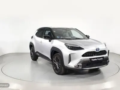 Usado Toyota Yaris Cross 116 CV (85 kW) 2022 Gris SUV