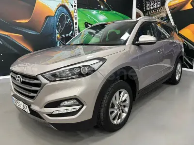 Usado Hyundai Tucson 115 CV (84 kW) 2016 Beige SUV
