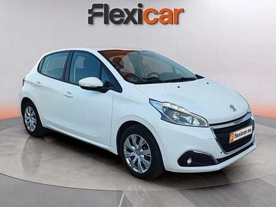 Usado Peugeot 208 Active 82 CV (60 kW) 2019 Blanco Utilitario