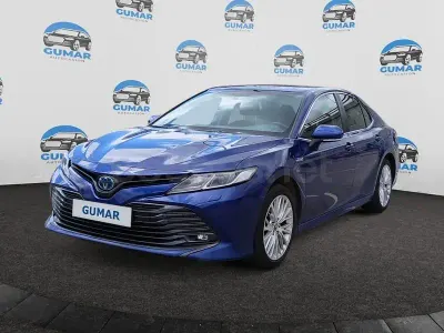 Używany Toyota Camry Advance 218 KM (160 kW) 2021 Niebieski Sedan/Limuzyna