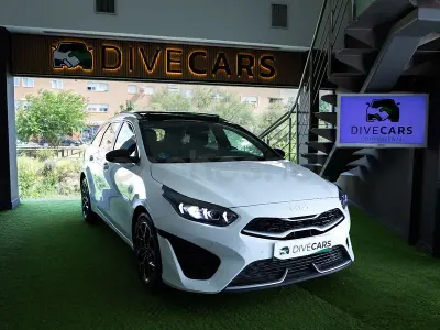 Usado Kia Ceed GT GT-Line 160 CV (117 kW) 2021 Blanco Familiar