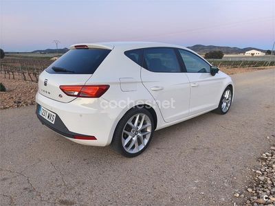 Usado Seat Leon FR 122 CV (89 kW) 2015 Blanco Berlina