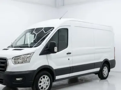 Usado Ford Transit Trend 131 CV (96 kW) 2020 Blanco Van