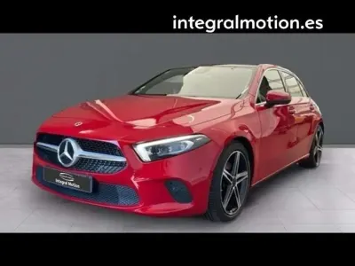 Usado Mercedes A200 150 CV (110 kW) 2019 Rojo Berlina
