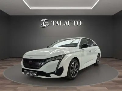 Usado Peugeot 308 Allure 131 CV (96 kW) 2023 Blanco Utilitario
