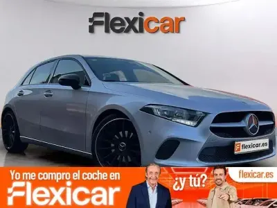 Usado Mercedes A180 116 CV (85 kW) 2019 Gris Berlina