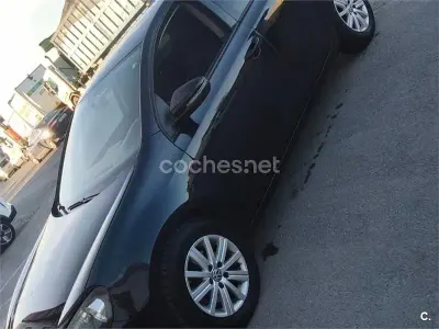 Usado VW Golf VI Advance 110 CV (80 kW) 2009 Negro Utilitario