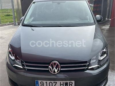 Usado VW Sharan 140 CV (102 kW) 2014 Gris / plata Monovolumen