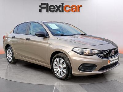 Usado Fiat Tipo Easy Plus 95 CV (69 kW) 2018 Beige Berlina
