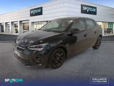 Usado Opel Corsa GS Line 101 CV (74 kW) 2022 Negro Utilitario