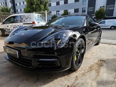 Porsche Panamera 4