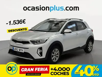Usado Kia Stonic 79 CV (58 kW) 2025 Gris SUV