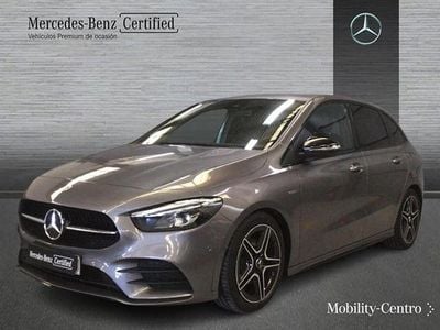 Usado Mercedes B200 AMG line 150 CV (110 kW) 2021 Mountaingrau  met. Monovolumen