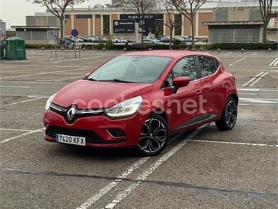 Rojo Usado 2017 Renault Clio IV Zen Berlina | 7500 € (Buen precio)