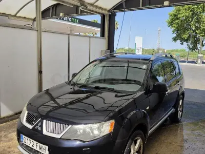 Usado Mitsubishi Outlander 140 CV (102 kW) 2007 Negro SUV