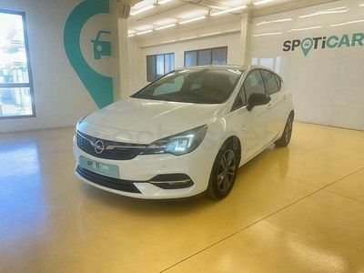 Używany Opel Astra Design & Tech 122 KM (89 kW) 2021 Biały Sedan/Limuzyna