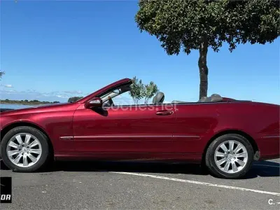 Usado Mercedes CLK200 Elegance 163 CV (119 kW) 2005 Granate Descapotable