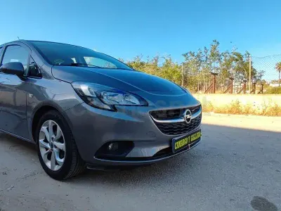 Usado Opel Corsa Excellence 90 CV (66 kW) 2015 Gris / plata Utilitario
