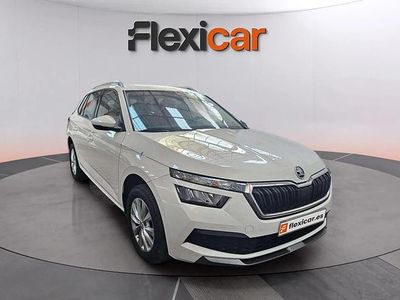 Usado Skoda Kamiq Ambition 110 CV (80 kW) 2021 Blanco SUV