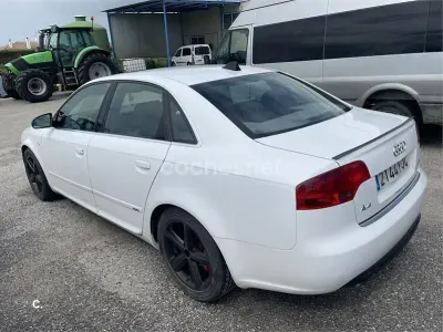 Usado Audi A4 140 CV (102 kW) 2006 Blanco Berlina