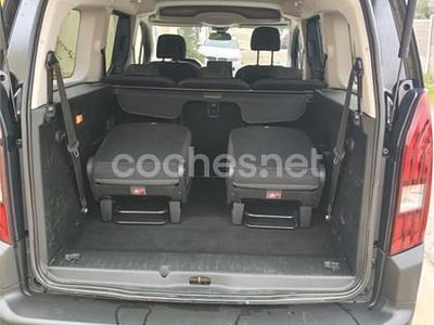 Usado Peugeot Rifter GT 130 CV (95 kW) 2022 Negro Monovolumen