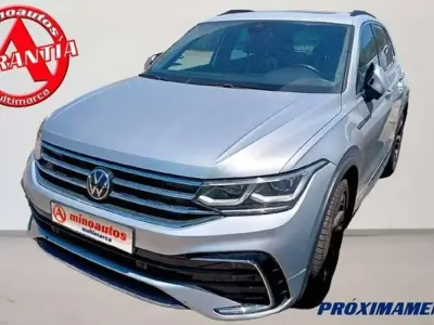 Usado VW Tiguan R-line 150 CV (110 kW) 2022 Gris SUV