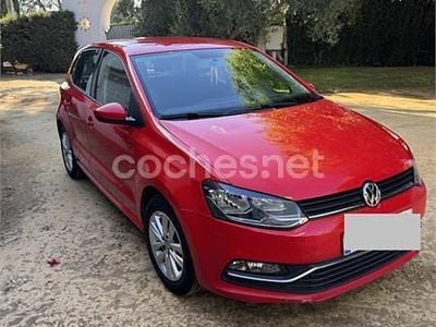 Usado VW Polo Sportline 90 CV (66 kW) 2014 Rojo Berlina
