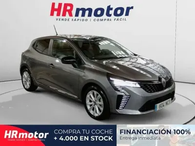 Usado Renault Clio Evolution 101 CV (74 kW) 2025 Gris Utilitario