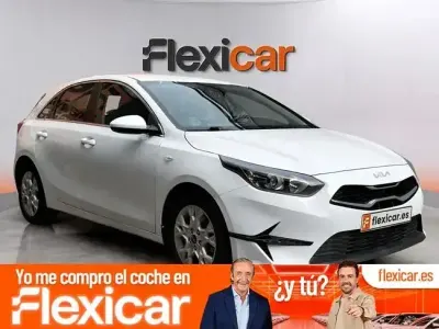Usado Kia Ceed 100 CV (73 kW) 2022 Blanco Utilitario