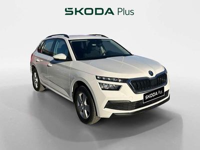 Usado Skoda Kamiq Active 95 CV (69 kW) 2022 Blanco SUV
