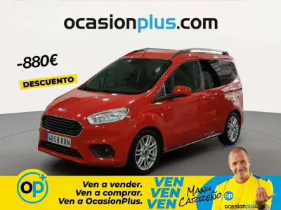 Usado Ford Tourneo Courier Sport 101 CV (74 kW) 2018 Rojo Monovolumen