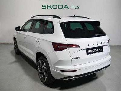 Blanco Nuevo 2025 Skoda Karoq SportLine SUV | 33.600 € (Precio justo)